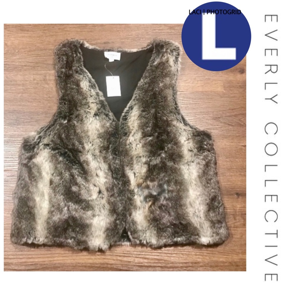 Everly Womens Faux Fun Fur Vest Sleeveless Warm Cozy Sexy Large